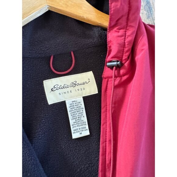 Vintage Eddie Bauer Women's Red Jacket size Medium 1990s hooded Nylon - Picture 4 of 9